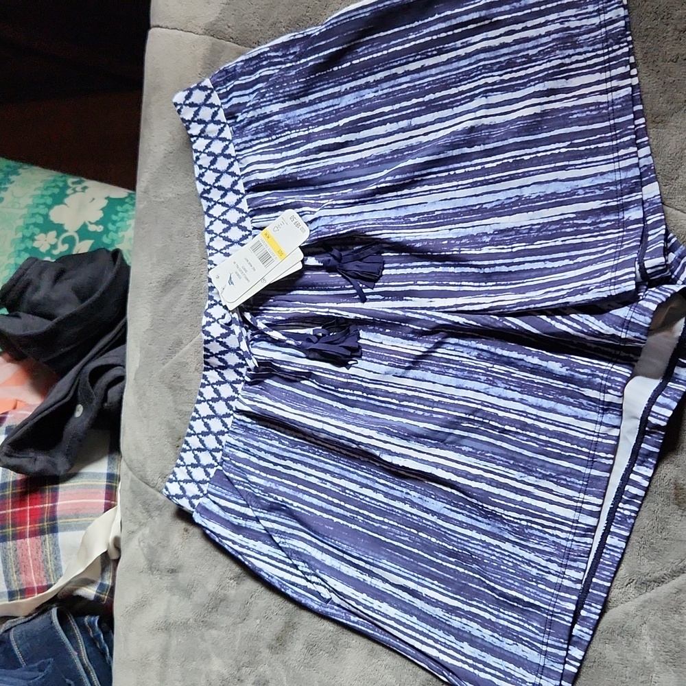 Tommy Bahama shorts
